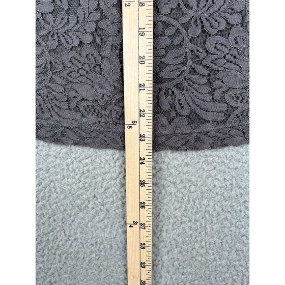 NWT Chelsea28 Lace Top Blouse XS Short Capped Sleeve Gray Floral Design - Picture 7 of 13